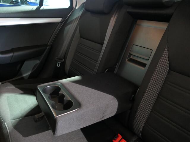 Skoda OCTAVIA Combi 1.5 TSI Greentech Ambition Business - Elektrisch glazen panorama-dak - Sensor v+a - 17" lmv - Afneembare trekhaak - Stoelverwarming