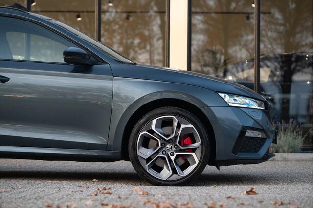 Skoda OCTAVIA Combi 1.4 TSI RS iV PHEV Business | Pano | ACC | Matrix LED | Elek. Achterklep | Stoel- Stuurverw. | Dodehoek