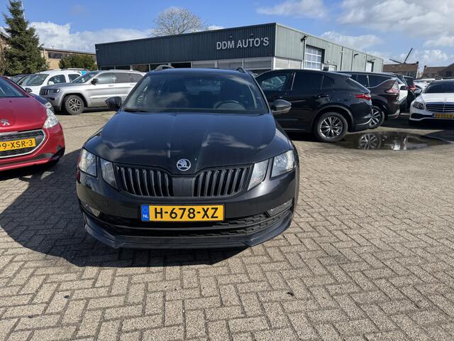 Skoda OCTAVIA Combi 1.5 TSI Greentech Sport Business Automaat B