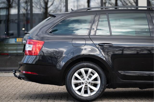 Skoda OCTAVIA Combi 1.0 TSI Greentech Business Edition | Navi | AppConnect | Trekhaak | Stoelverw. | DAB | Clima | Cruise
