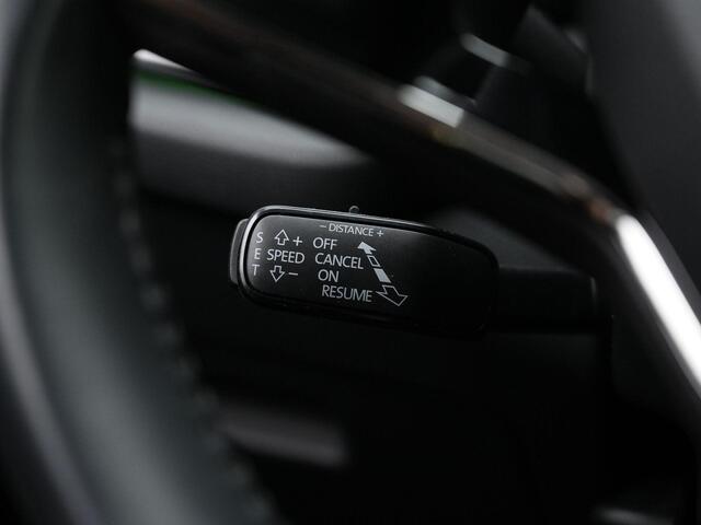 Skoda OCTAVIA Combi 1.4 TSI iV 204 pk PHEV Style | Geheugenstoel | Head-up display | Canton | Stuur-/achterbankverwarming