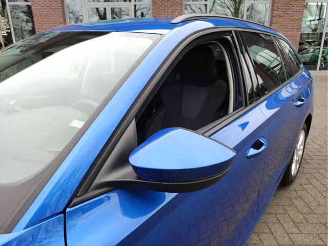 Skoda OCTAVIA Combi 1.0 TSI Business Edition Trekhaak - Getinte ruiten - Dealeronderhouden - NL auto