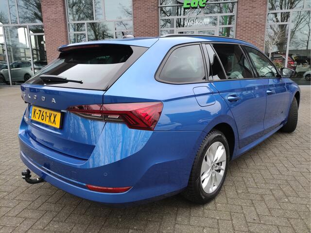 Skoda OCTAVIA Combi 1.0 TSI Business Edition Trekhaak - Getinte ruiten - Dealeronderhouden - NL auto