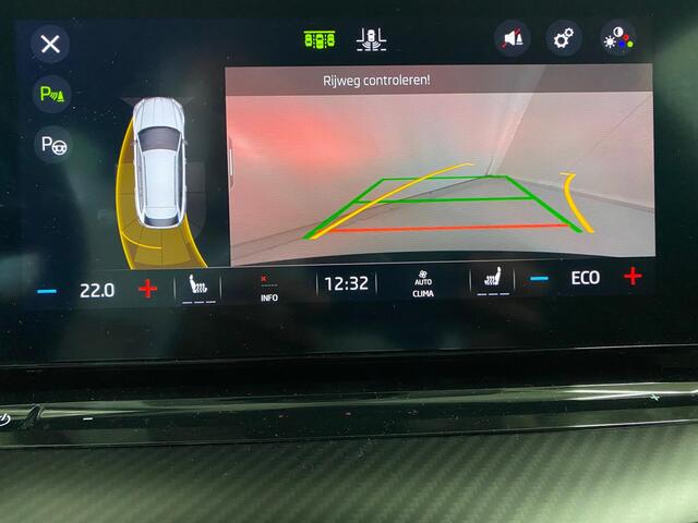 Skoda OCTAVIA RS iV Matrix-LED kopl 19Inch Carbon EL.stoel+Memo Camera Lane-assist Kessy-Go ACC Verwarmd stuur