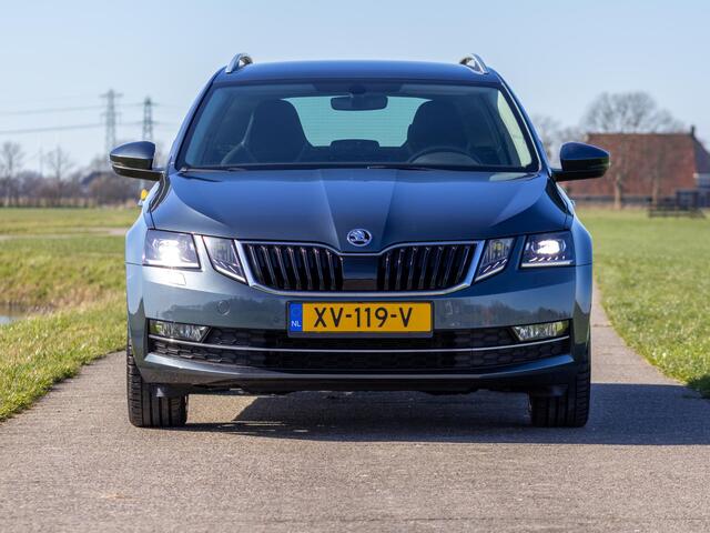 Skoda OCTAVIA Combi 1.5 TSI Greentech Style Business LED 18" ACC