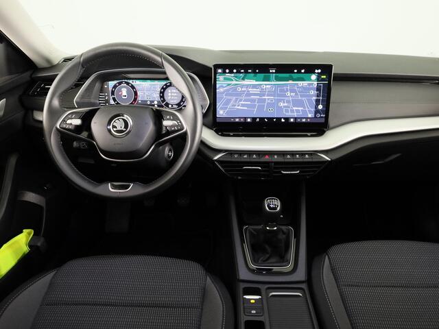 Skoda OCTAVIA Combi 1.5 TSI Business Edition Plus 115pk | Navigatie | Verlengde garantie | Parkeercamera | Keyless Entry | Climatronic