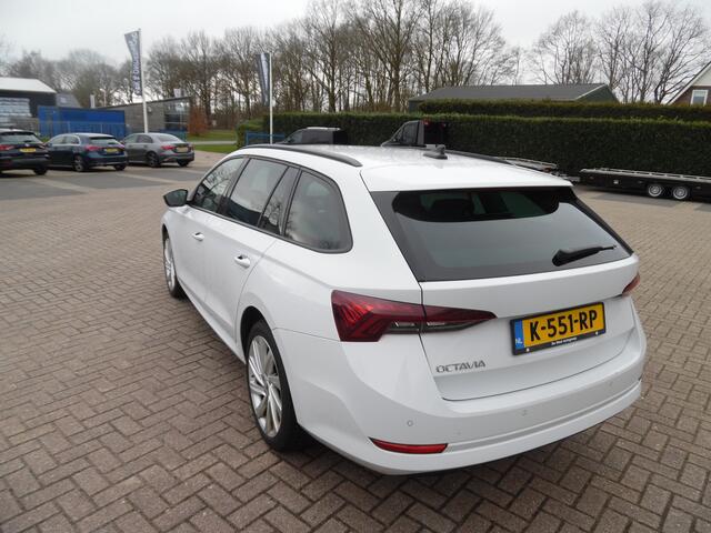 Skoda OCTAVIA Combi 1.0 TSI Business Edition