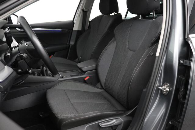 Skoda OCTAVIA Combi 1.0 TSI Business Edition Plus | Stoelverwarming | Sfeerverlichting | Carplay/Android Auto |