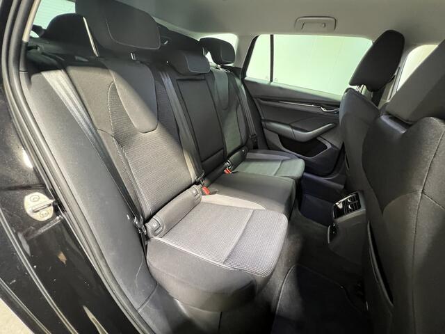 Skoda OCTAVIA Combi 1.0 TSI Ambition | Navigatie/Android/Apple Carplay | LM Velgen 16" | Voorstoelen Verwarmd | Parkeersensoren Voor en Achter | Cruise Control | Airco |