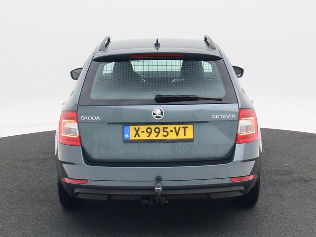 Skoda OCTAVIA Combi 1.5 TSi 150 Pk Automaat Style | Trekhaak | Cruise Control | Stoelverwarming | Camera | CarPlay | Climatronic | 16 Inch | 78.869 Km !!
