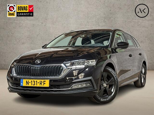 Skoda OCTAVIA Combi 1.5 TSI First Edition 150Pk (VIRTUAL COCKPIT, BLACK PACK, APPLE CARPLAY, GROOT NAVI, CAMERA, SPORTSTOELEN, GETINT GLAS, LED KOPLAMPEN, PARKEERSENSOREN, NIEUWE APK, NIEUWSTAAT)