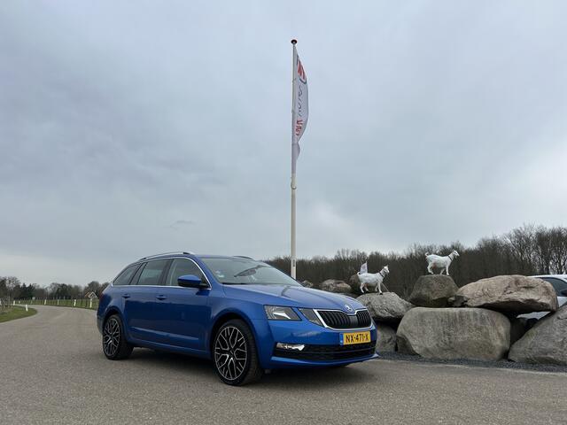 Skoda OCTAVIA Combi 1.0 TSI Ambition 1e EIGENAAR TREKHAAK NAVI CRUISE ECC