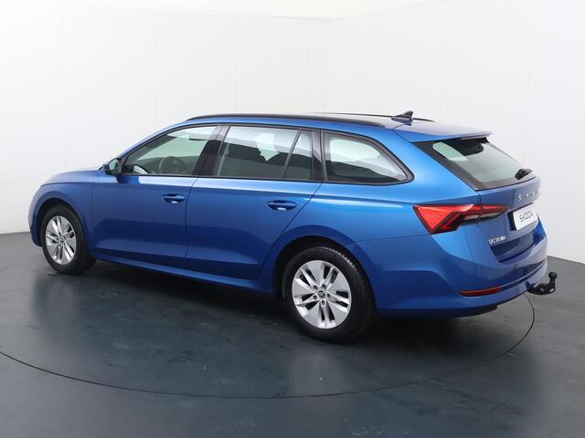 Skoda OCTAVIA Combi 1.0 TSI Ambition | 110 PK | Trekhaak wegklapbaar | Navigatiesystem | Apple Carplay/Android Auto |