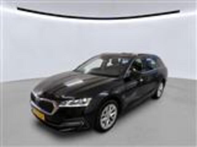 Skoda OCTAVIA 150PK Panodak El Trekh+aKlep stoel verw 1.5 TSI First Edition