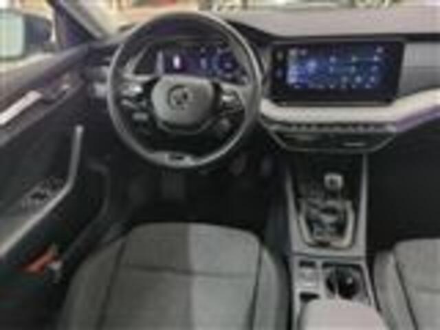 Skoda OCTAVIA 150PK Panodak El Trekh+aKlep stoel verw 1.5 TSI First Edition