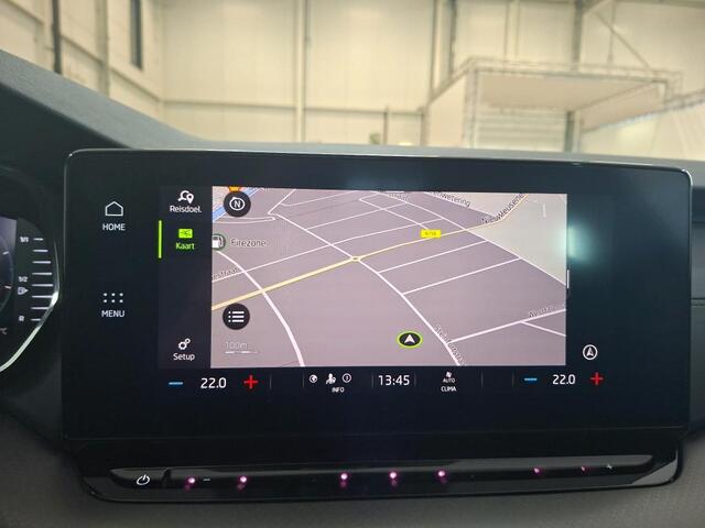 Skoda OCTAVIA 1.0 TSI El Trekh+aKlep 111PK Panodak Virtual Business Edition