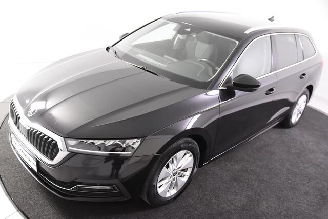 Skoda OCTAVIA Combi 1.0 TSI Clever *1ste Eigenaar*Trekhaak*Stoelverwarming*Navigatie*Camera*