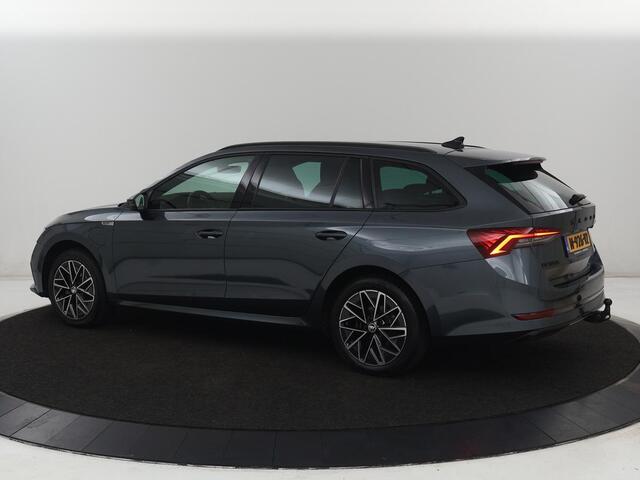 Skoda OCTAVIA Combi 1.4 TSI iV PHEV Sportline Business | SOH 96% | Trekhaak | Stoelverwarming | Camera | Carplay | Navigatie
