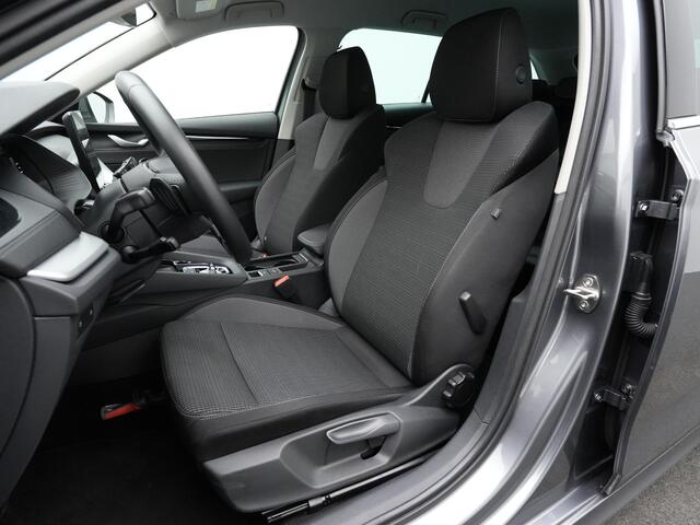 Skoda OCTAVIA Combi 1.5 TSI 115 pk MHEV DSG Selection | Achteruitrijcamera | Adaptive Cruise | Elektrische achterklep | Navigatie