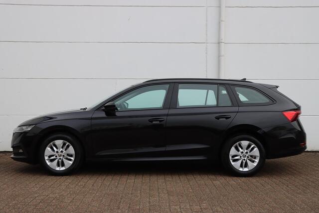 Skoda OCTAVIA Combi 1.0 TSI | Ambition | 110pk | Adaptive | Carplay | Sensoren Achter