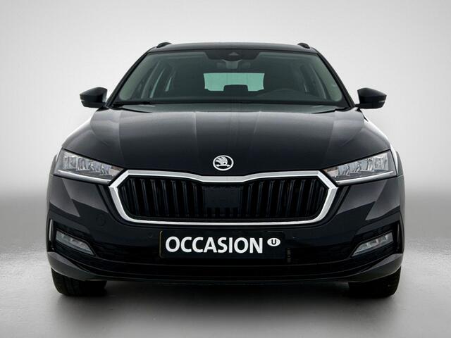 Skoda OCTAVIA Combi 1.4 TSI iV204pk PHEV Business Edition DSG / Navigatie / Keyless / Parkeersensoren