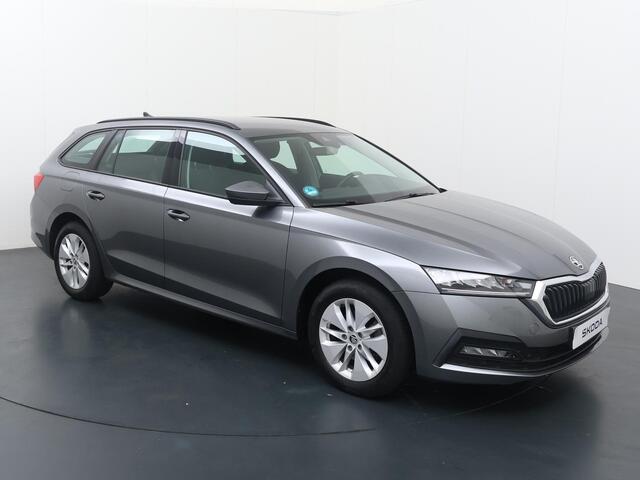 Skoda OCTAVIA Combi 1.0 e-TSI Ambition | 110 PK | Automaat | Trekhaak wegklapbaar | Navigatiesysteem |