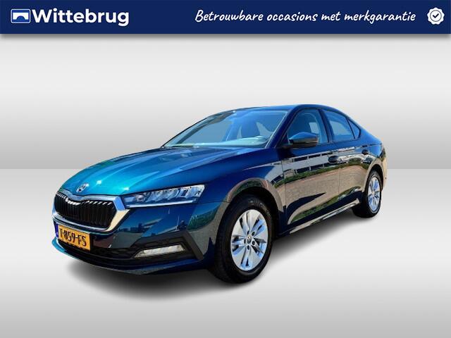 Skoda OCTAVIA 1.0 TSI Business Edition / Carplay / Navi / PDC