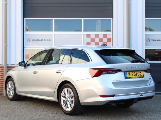 Skoda OCTAVIA Combi 1.0 e-TSI 110PK Automaat Business Edition /NAVI/17'LM/PDC/LED/Keyless/Lane assist/Trekhaak/DAB+/Cruise control/NAP! 2e eig!