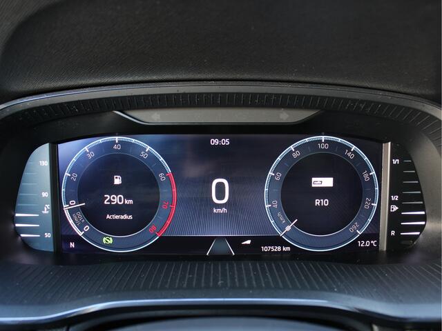 Skoda OCTAVIA Combi 1.0 e-TSI 110PK Automaat Business Edition /NAVI/17'LM/PDC/LED/Keyless/Lane assist/Trekhaak/DAB+/Cruise control/NAP! 2e eig!