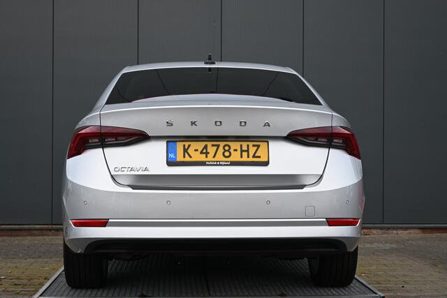 Skoda OCTAVIA 1.5 TSI First Edition