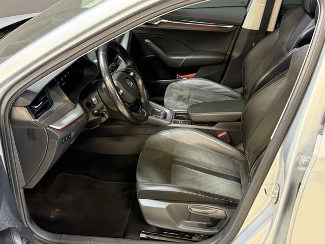 Skoda OCTAVIA Combi 1.5 TSI First Edition | Facelift | Crystal Light | Panoramadak | Trekhaak | Apple Carplay