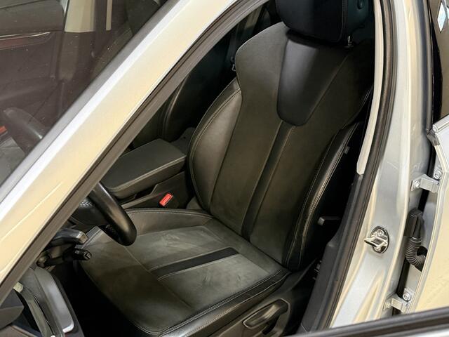 Skoda OCTAVIA Combi 1.5 TSI First Edition | Facelift | Crystal Light | Panoramadak | Trekhaak | Apple Carplay