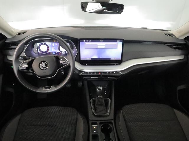 Skoda OCTAVIA Combi 1.5 TSI Business Edition Plus 115PK | Verlengde garantie | Navigatie | 18" LM velgen | Parkeercamera |