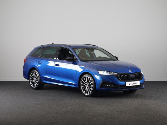 Skoda OCTAVIA Combi 1.4 TSI iV PHEV Sportline Business 204pk | Navigatie via App| Parkeercamera | Elektrisch veerselbare stoelen met geheugen | Parkeersensoren voor en achter |
