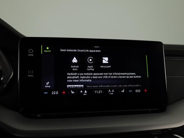 Skoda OCTAVIA Combi 1.4 TSI iV PHEV Sportline Business 204pk | Navigatie via App| Parkeercamera | Elektrisch veerselbare stoelen met geheugen | Parkeersensoren voor en achter |