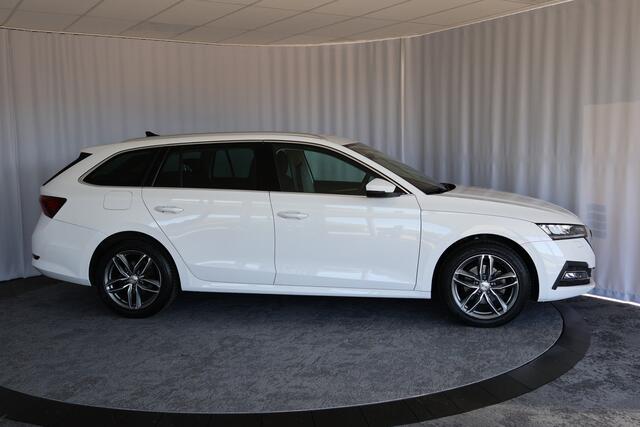 Skoda OCTAVIA Combi 1.0 e-TSI Business Edition Plus, Led, Keyless, Camera Carplay