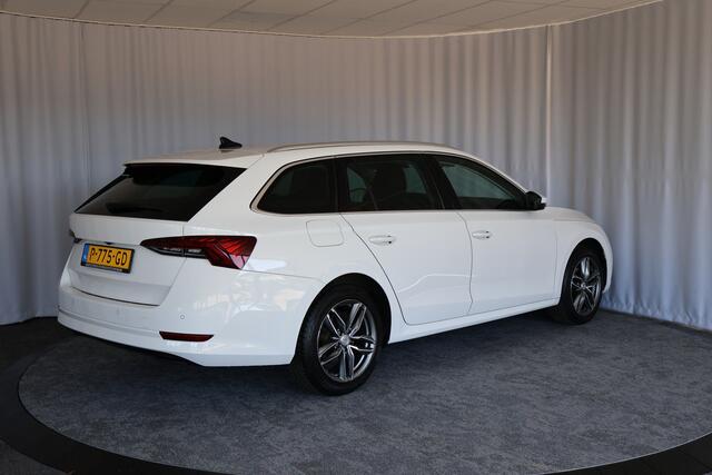 Skoda OCTAVIA Combi 1.0 e-TSI Business Edition Plus, Led, Keyless, Camera Carplay