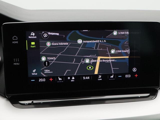 Skoda OCTAVIA Combi 1.4 TSi iV PHEV 218 Pk Sportline Business | Camera | Stoel/Stuur verwarming | Climatronic | Cruise Control | Navigatie | CarPlay | 18 Inch | 94.711 Km !!