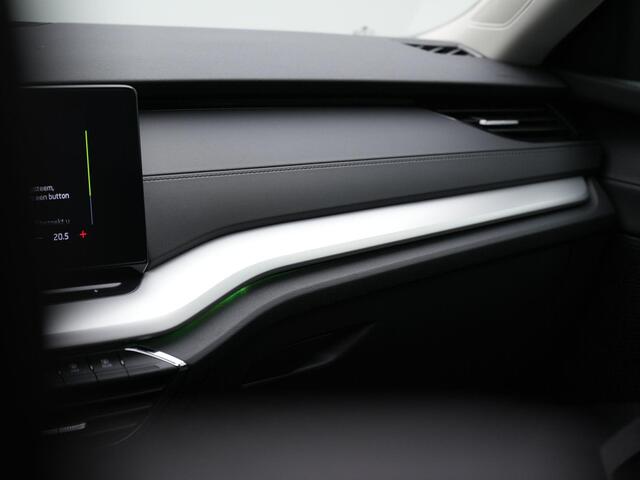 Skoda OCTAVIA Combi 1.0 TSI 110 pk Business Edition | Panoramadak | Adaptive Cruise | Elektrische achterklep | Navigatie | Parkeersensoren voor/achter