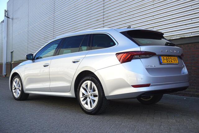 Skoda OCTAVIA Combi 1.0 e-TSI Business Edition Plus/Trekhaak/Camera/ Travel Pakket.