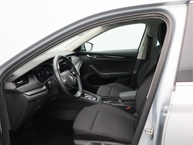Skoda OCTAVIA Combi 1.0 e-TSI Business Edition/ automaat/ trekhaak!
