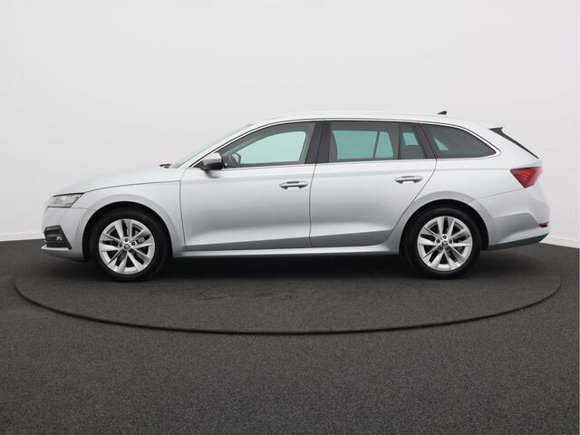 Skoda OCTAVIA Combi 1.0 e-TSI Business Edition/ automaat/ trekhaak!
