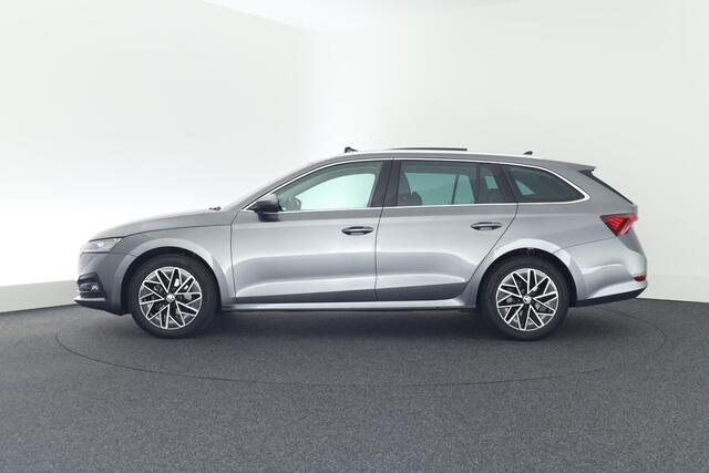 Skoda OCTAVIA Combi 1.5 e-TSI 150pk DSG Sport Business Camera ACC Navigatie Panoramadak