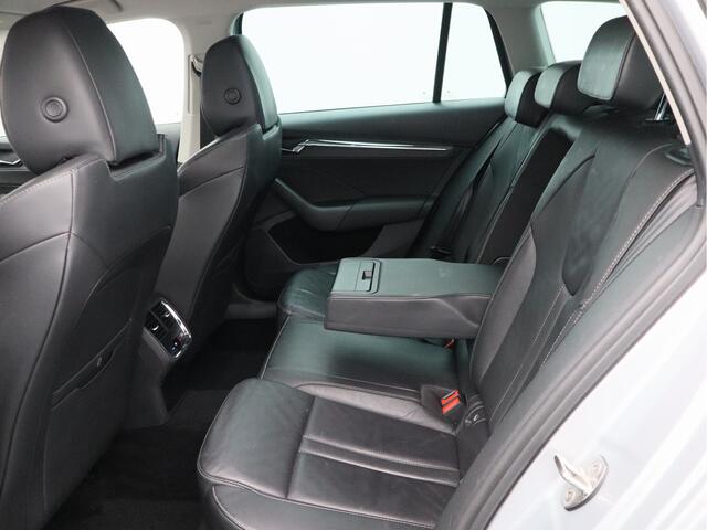Skoda OCTAVIA Combi 1.0 TSI Business Edition Plus/ leder/ trekhaak!