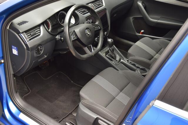 Skoda OCTAVIA Combi 1.5 TSI Style Business DSG Automaat | Org. NL | BOVAG Garantie | Sportstoelen | Navigatie | Full LED | PDC Voor&Achter | Stoelverwarming | Cruise&Climate Control |