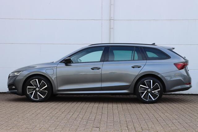 Skoda OCTAVIA Combi 1.4 TSI iV PHEV Sportline Business | Stoelverwarming voor- en achter | Stuurverwarming | Adaptive