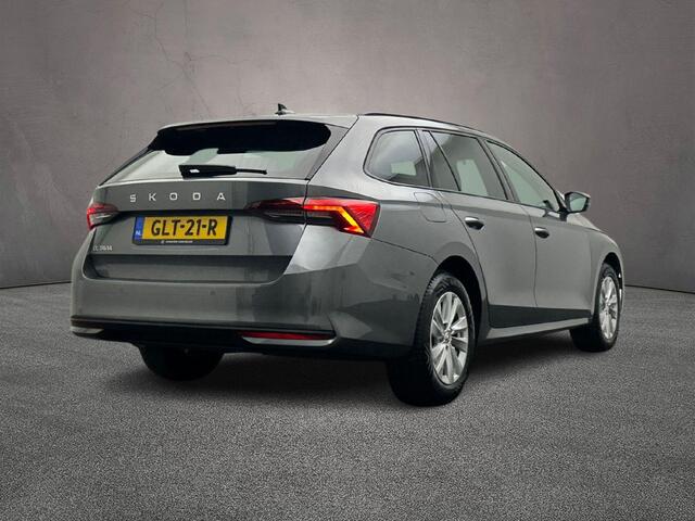 Skoda OCTAVIA Combi Business Edition 1.5 TSI 115pk Cruise control, Parkeersensoren, App connect, LED koplampen, Airco, DAB, Radio, Bluetooth
