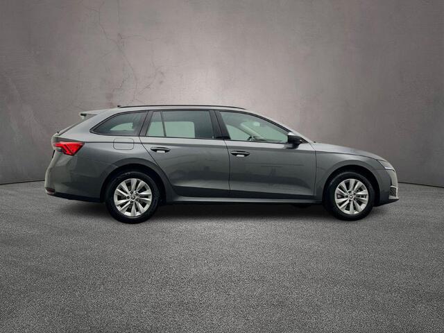 Skoda OCTAVIA Combi Business Edition 1.5 TSI 115pk Cruise control, Parkeersensoren, App connect, LED koplampen, Airco, DAB, Radio, Bluetooth