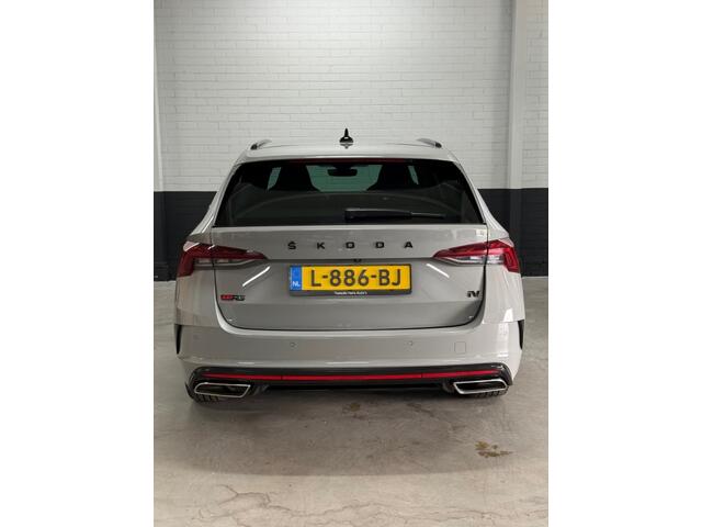 Skoda OCTAVIA Combi 1.4 TSI RS iV Bns 1e Eig! Keyless, Virt. Cockpit, Elktr klep, Ca
