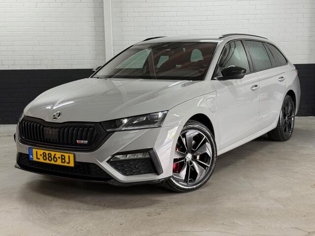 Skoda OCTAVIA Combi 1.4 TSI RS iV Bns 1e Eig! Keyless, Virt. Cockpit, Elktr klep, Ca